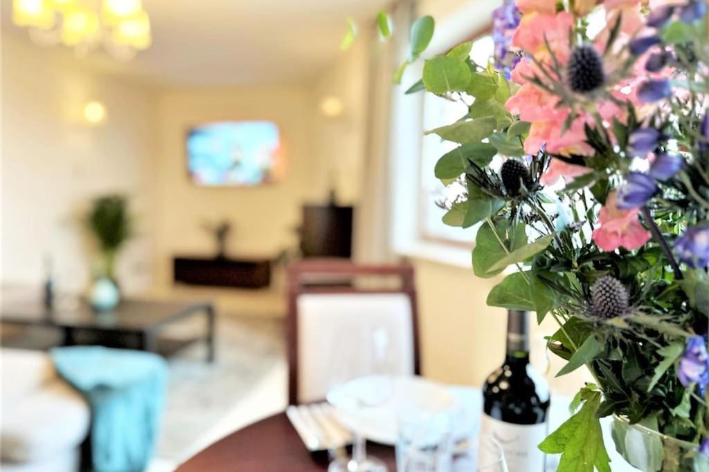 Exclusive Penthouse Near Citycenter 120M2 +Netflix Krakkó Kültér fotó