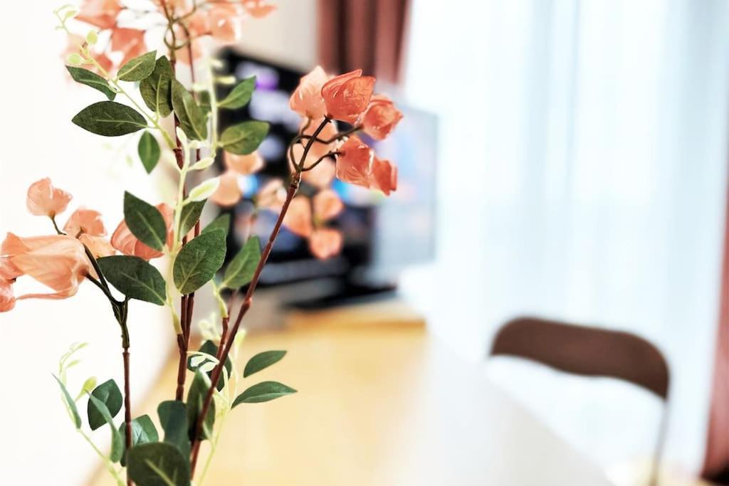 Exclusive Penthouse Near Citycenter 120M2 +Netflix Krakkó Kültér fotó