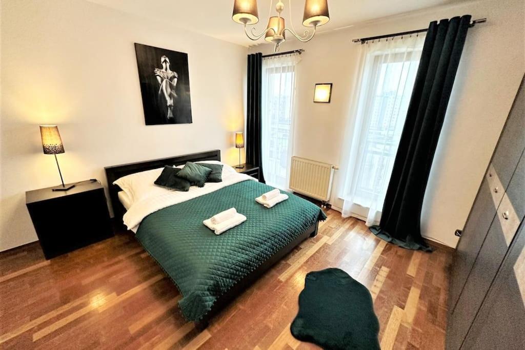 Exclusive Penthouse Near Citycenter 120M2 +Netflix Krakkó Kültér fotó