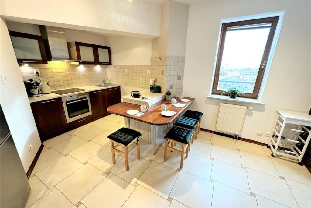 Exclusive Penthouse Near Citycenter 120M2 +Netflix Krakkó Kültér fotó